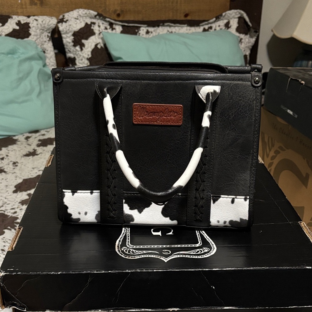 Wrangler Black and White Tote Bag